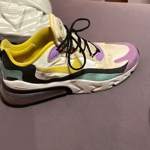 used nike reacts size 10.5 easy to clean